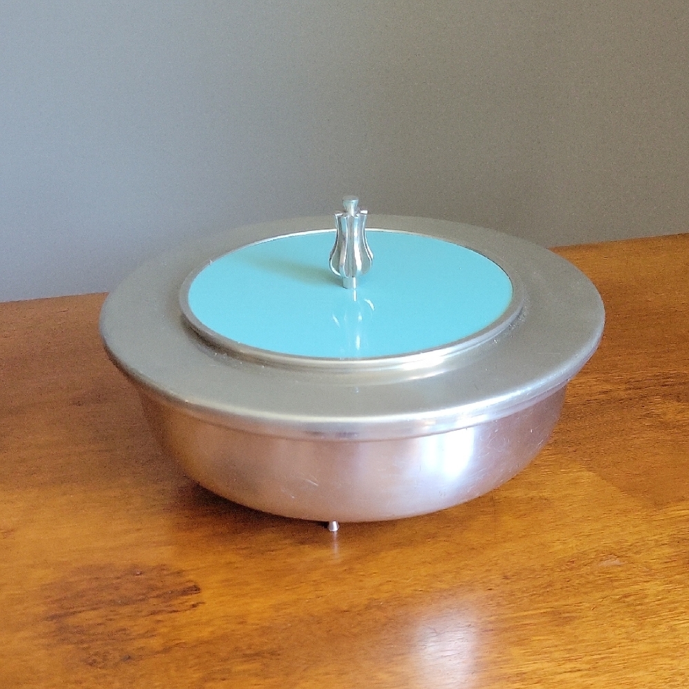 Vintage 1950s MCM Atomic B W Buenilum Turquoise Blue Aluminum Serving Dish Pyrex